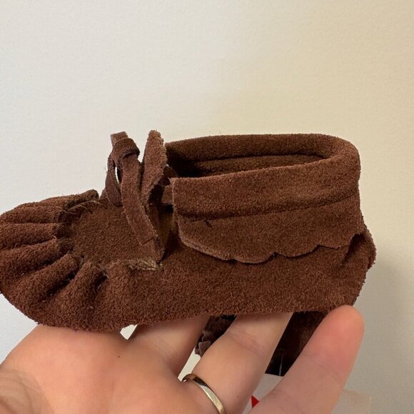 Baby Moccasins Brown Made in Canada NWT Size 4 - Picture 3 of 7